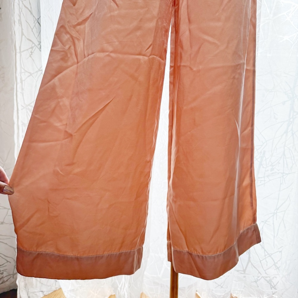CALI BY CALI DREAMING FAWN TAN ELASTIC WAISTBAND TYLER WIDE LEG PANTS - Picture 4 of 8